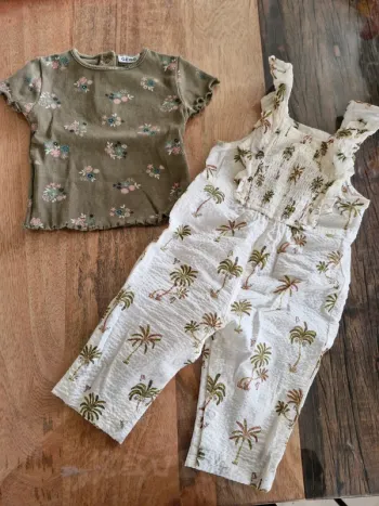 Tenue salopette + t-shirt