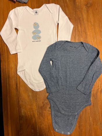 Lot 2 bodies manches longues Petit Bateau Gemo 36 mois