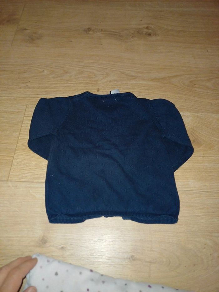 Gilet 18m motif ajouré - photo numéro 4