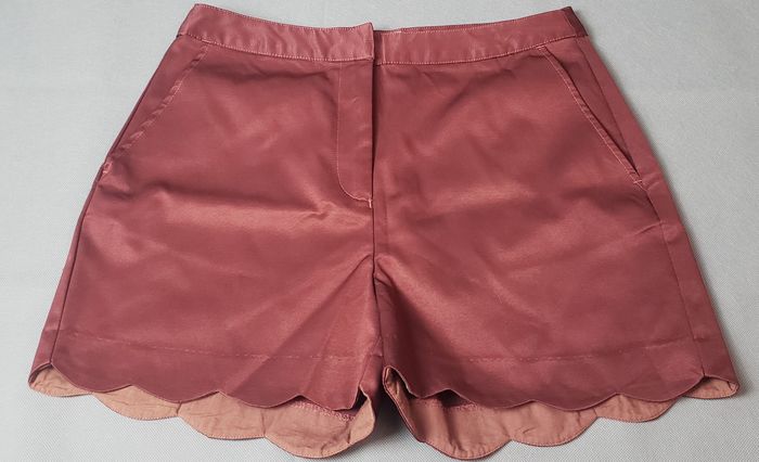 short femme élégant - photo numéro 2