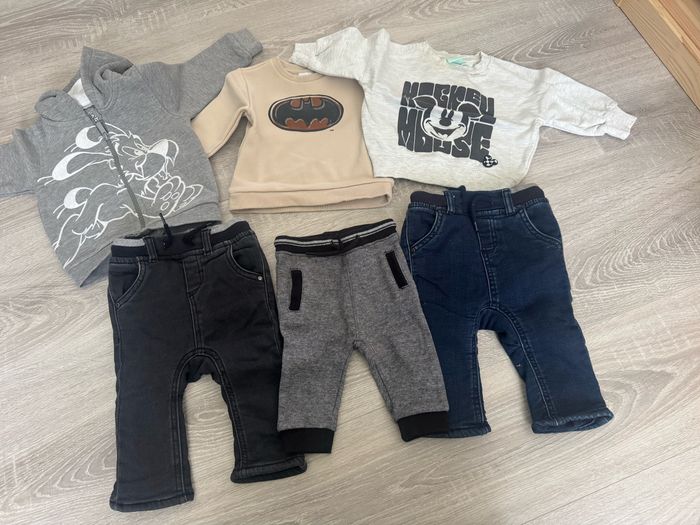 Lot vêtements bébé