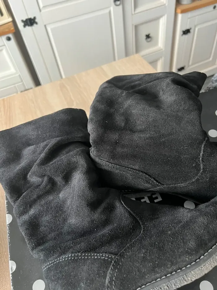 🟩 Bottes fourrées en daim 🟩 - photo numéro 6