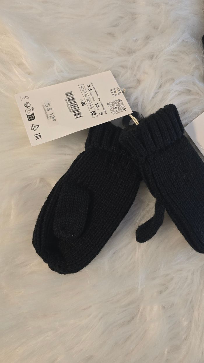 (Neufs non portés) 🏷😍💙 ensemble bonnet et mouffles 3/5ans unisex 💙😍🥰 - photo numéro 2