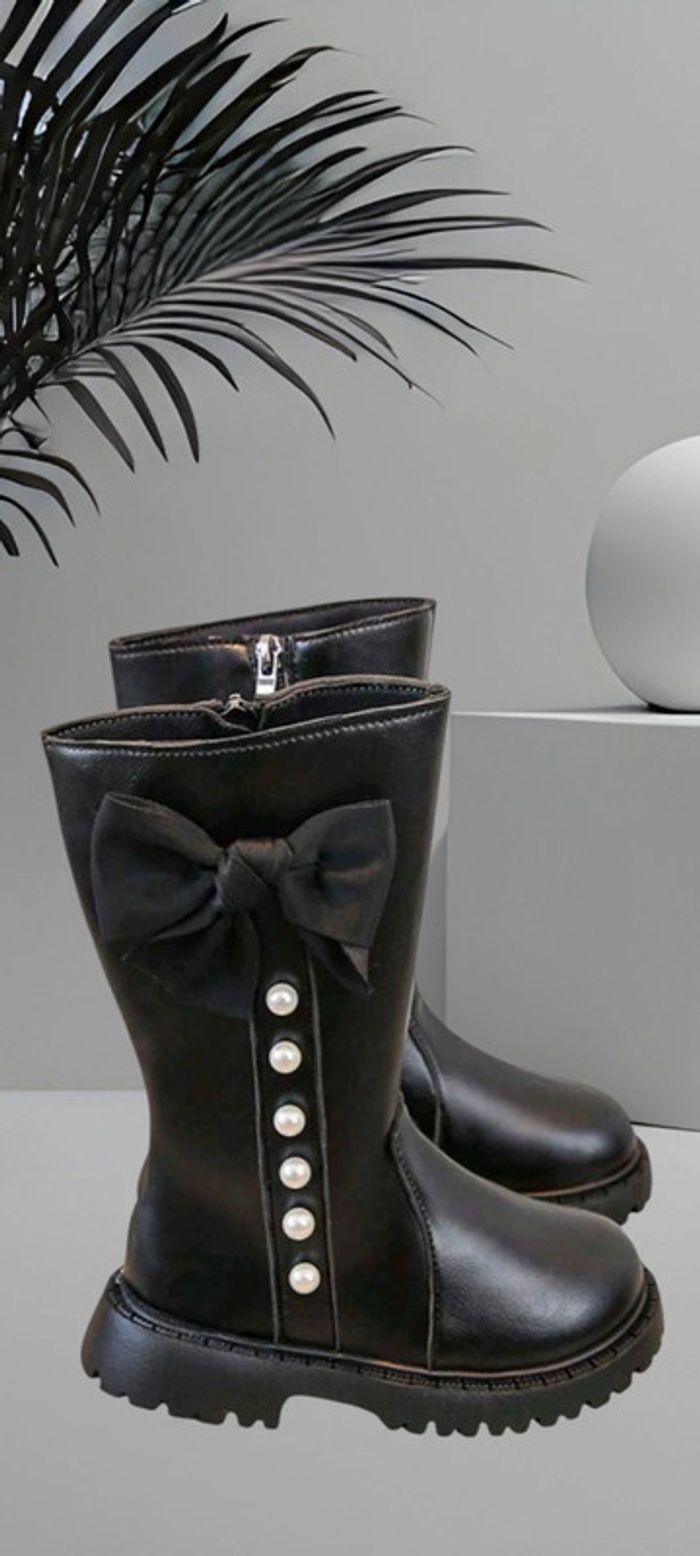 Botte neuve taille 31 - photo numéro 2