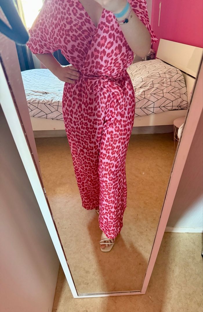 Combinaison rose - photo numéro 3