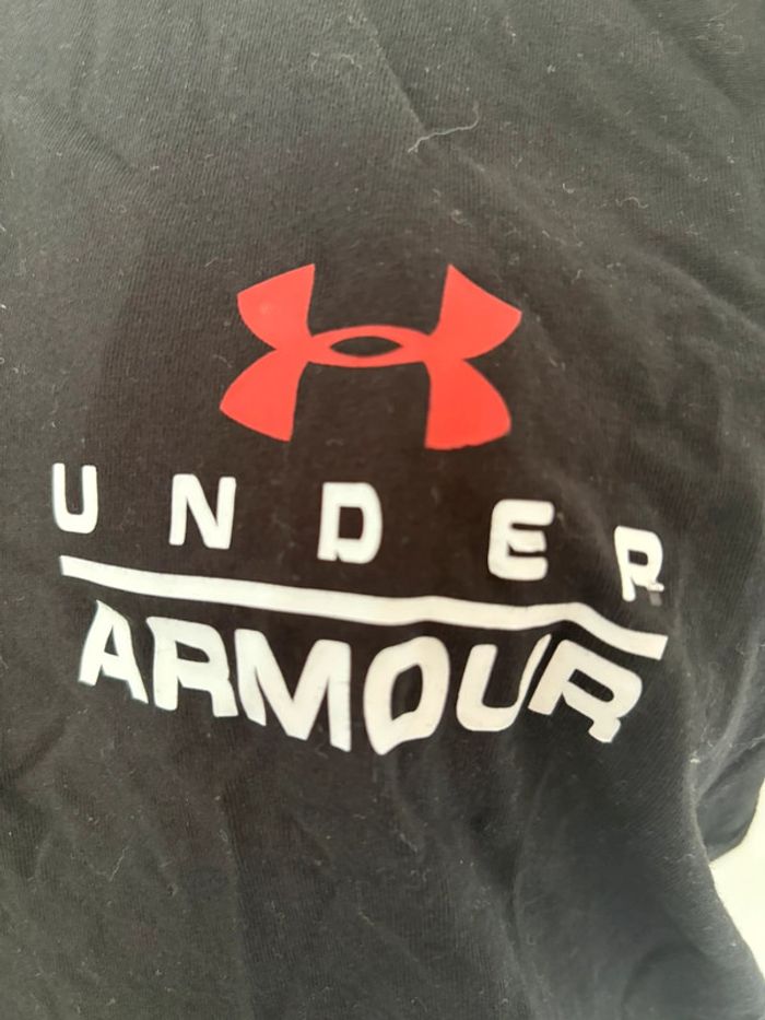 T-shirt Under Armour noir, taille M, coupe Loose - photo numéro 2