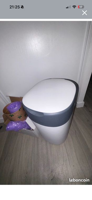 Poubelle à couche + recharge