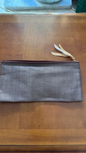 Pochette Nuk