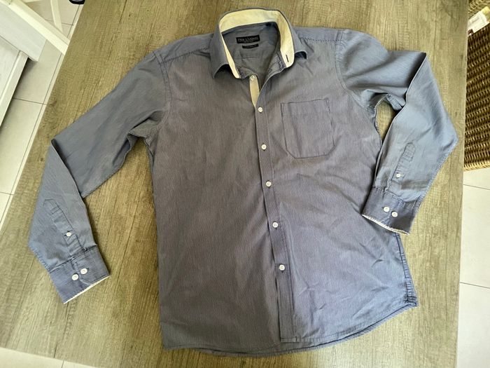 Chemise bleu rayée