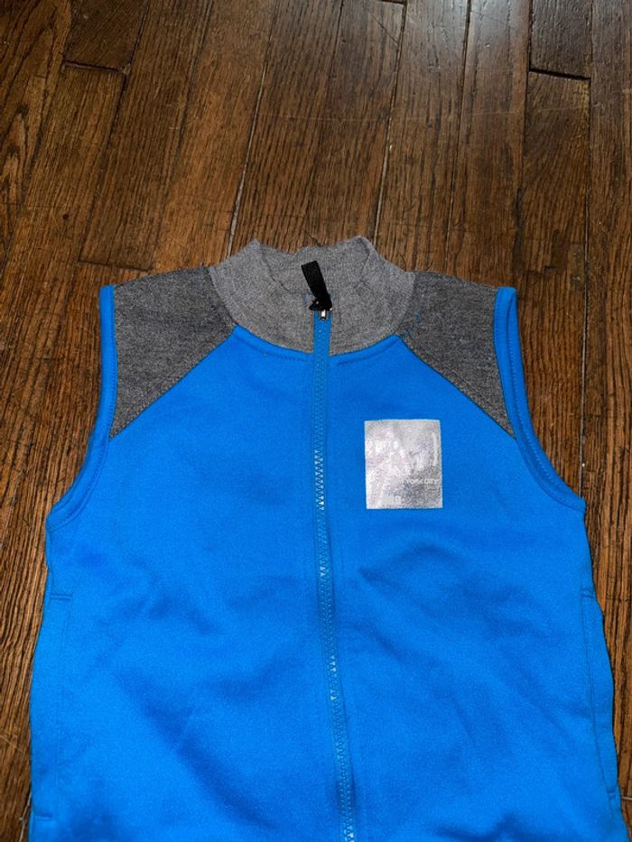 Gilet dkny 4 ans - photo numéro 3