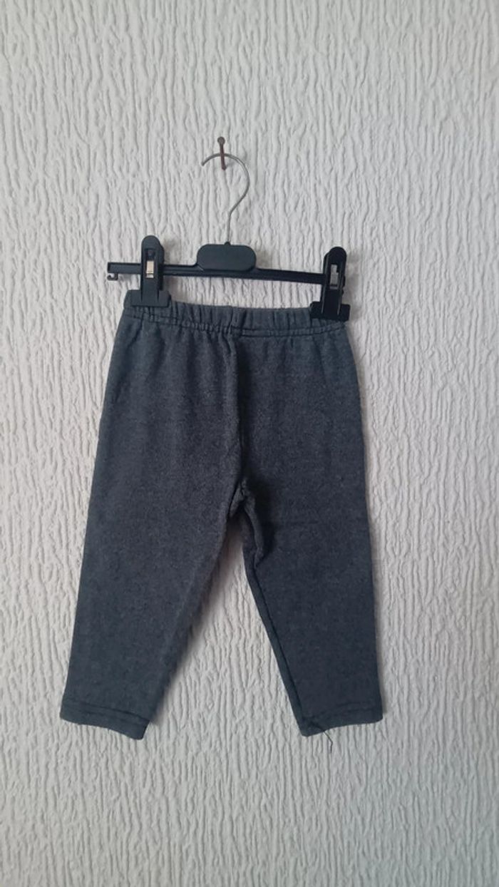Deux pantalons de pyjamas garçons 3 ans