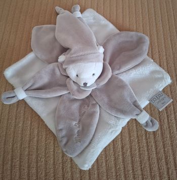 Doudou Ours Doudou et Compagnie