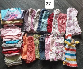 Lot de 33 vêtements été fille 6 mois