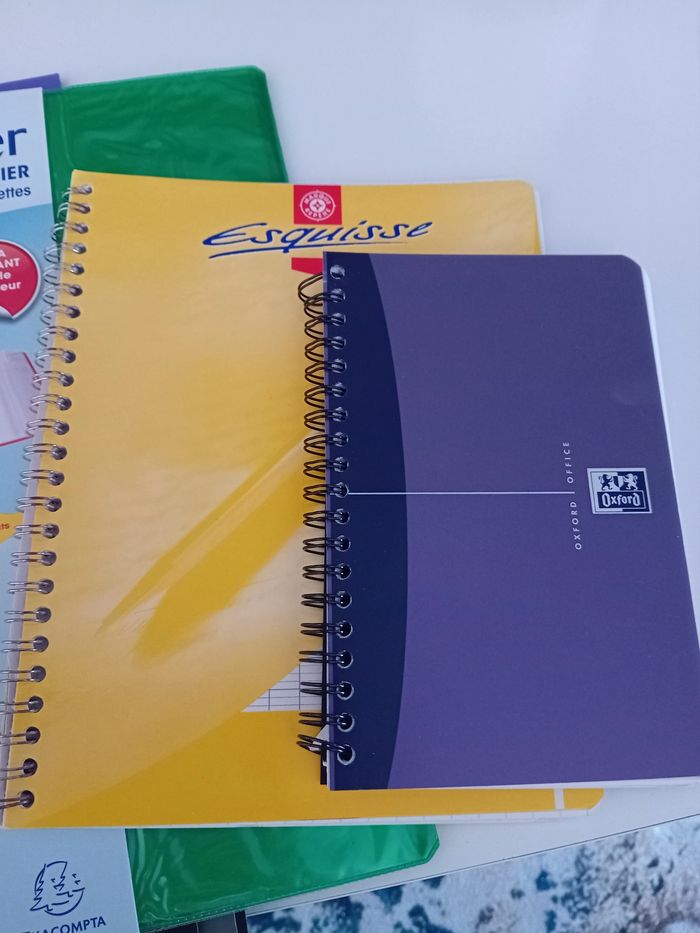 Lot de fourniture scolaire - photo numéro 2