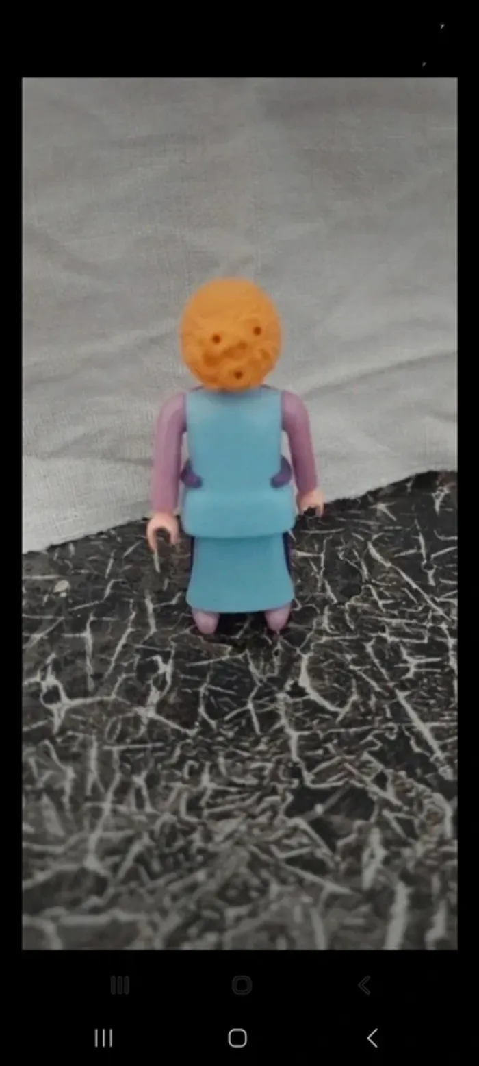 Figurine femme playmobil - photo numéro 2