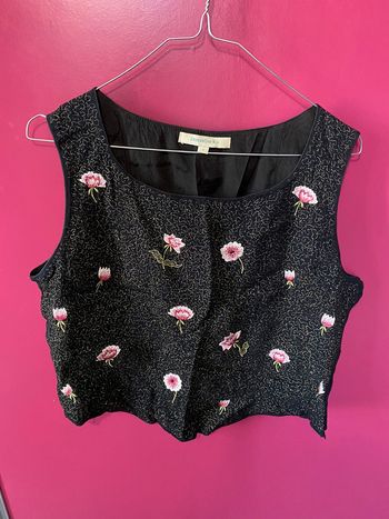 Top court a fleurs Jacqueline riu