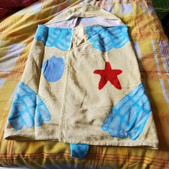 serviette avec capuche motifs tortue (1e)