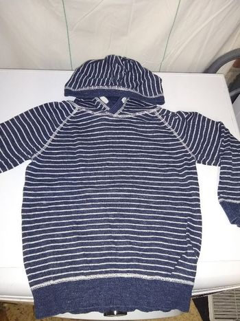 pull fin à capuche H&M 4-6 ans