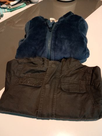 2 vestes à capuche