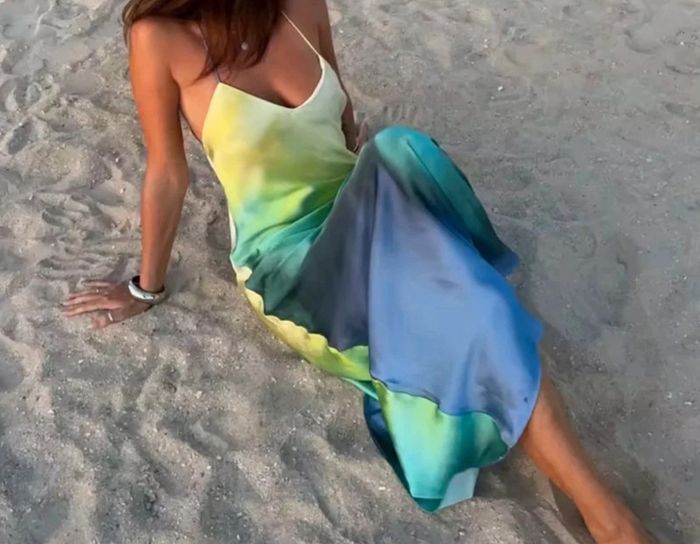 Robe longue dégradé bleu jaune dos nu – Taille S – Neuf - photo numéro 2