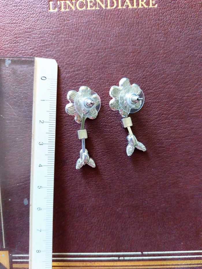 Magnifique paire de boucles d'oreilles pendantes fleurs oranges - photo numéro 3