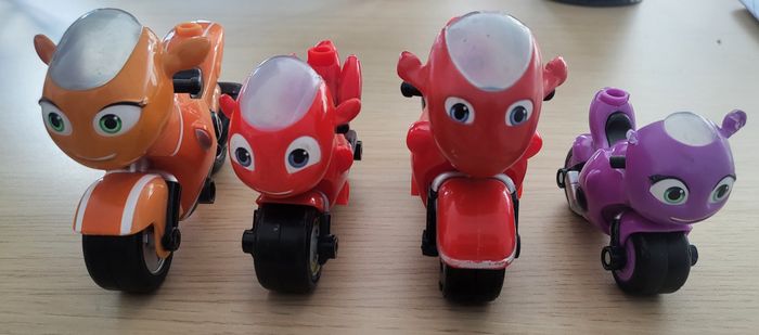 Famille Moto Ricky Zoom