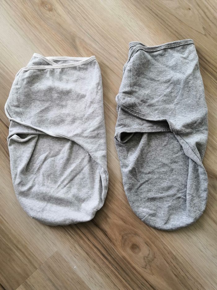 Lot de 2 gigoteuses d'emmailloatage