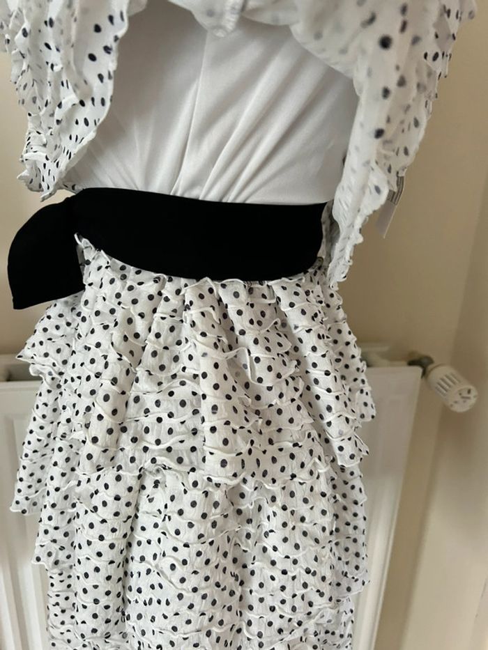 Robe à volants, noire et blanche, Zara - photo numéro 12
