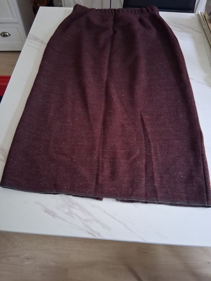 Jupe droite bordeaux et gris " t- 38"