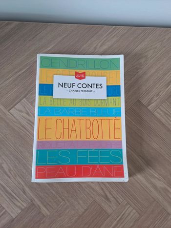 Neuf contes