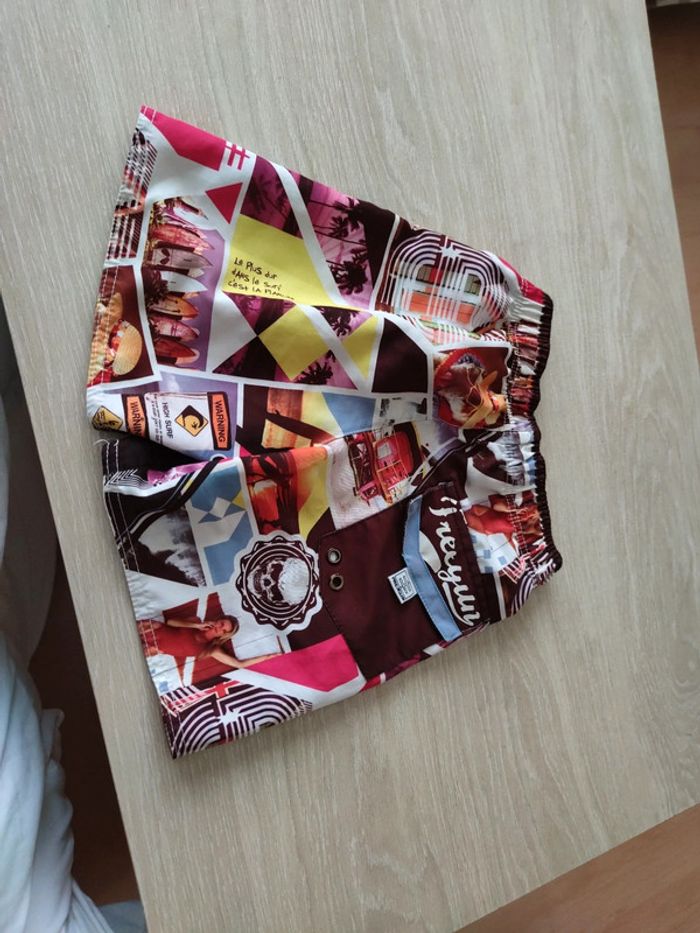 Short de bain freegun surf taille 4/5 ans - photo numéro 2