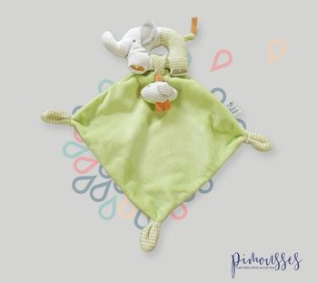 Doudou éléphant Dumbo carré plat velours vert blanc rayures Gémo 22 cm