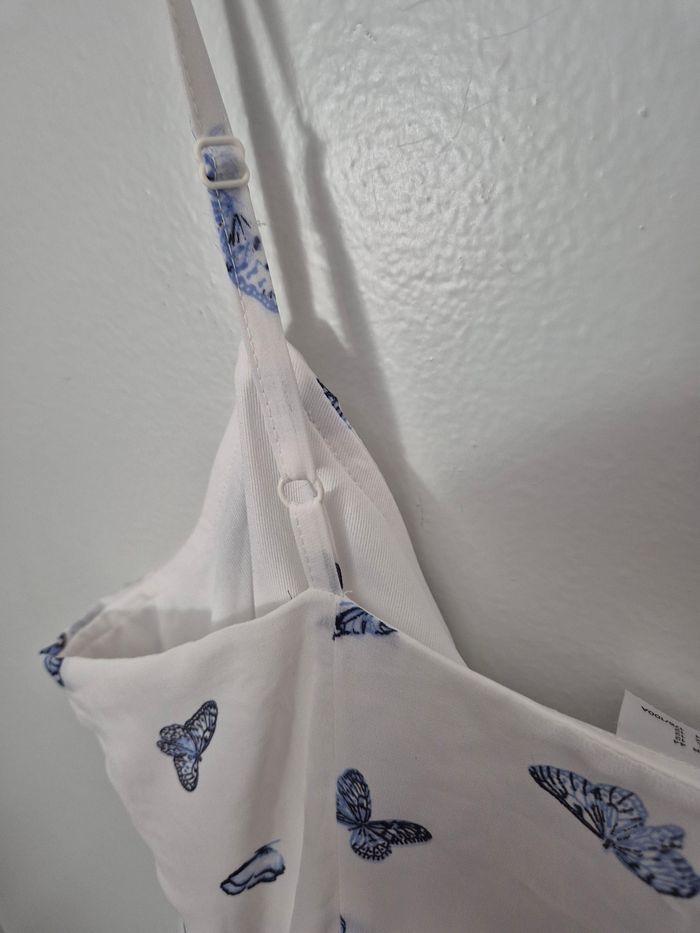Magnifique robe taille 44 fermeture sur le cote avec papillon - photo numéro 10