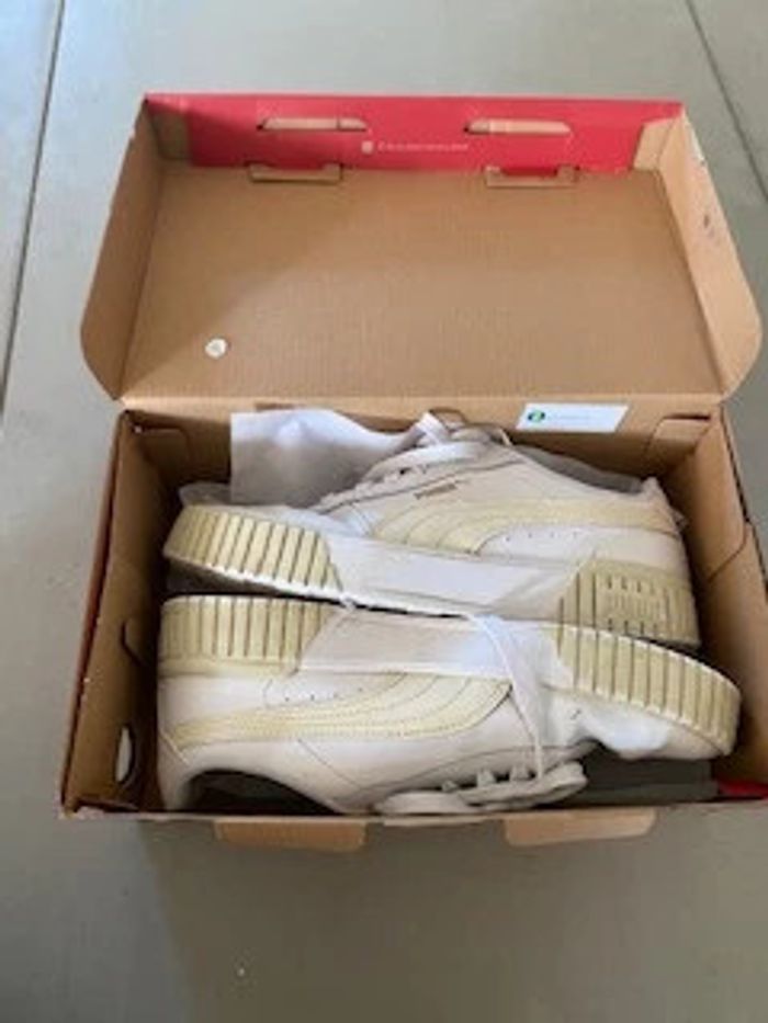 Puma Carina blanche et amande / crème taille 39 - photo numéro 19