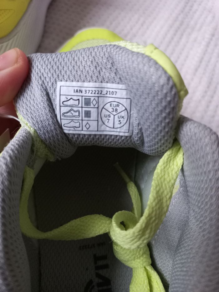 Basket crivit pointure 38 - photo numéro 2