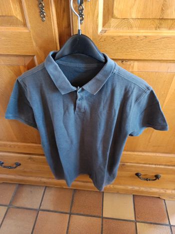 Polo gris
