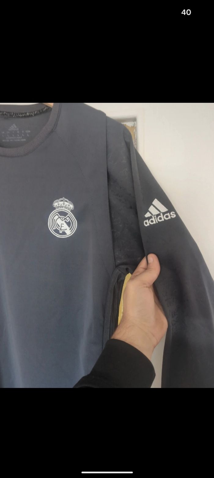 Haut manche longue Real Madrid taille L - photo numéro 2