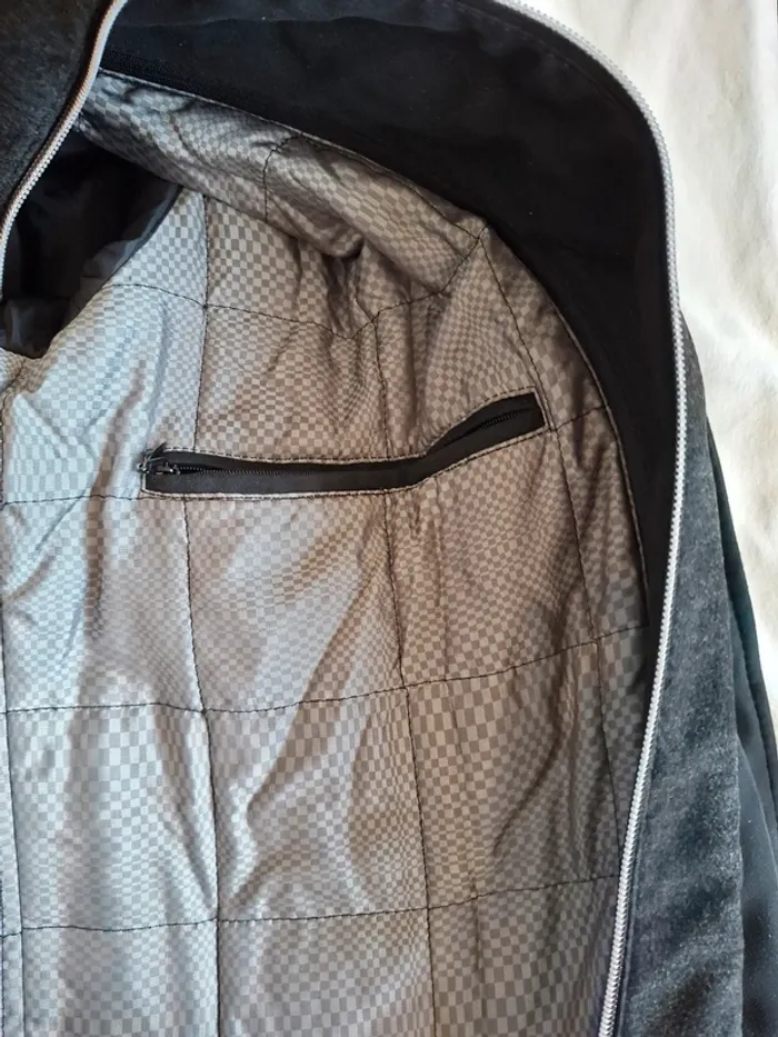 1 manteau homme avec doublure gris /noir taille 48, de nombreuses poches, en parfait état - photo numéro 6