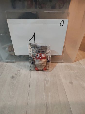 Figurine McDonald's monstre contre aliens