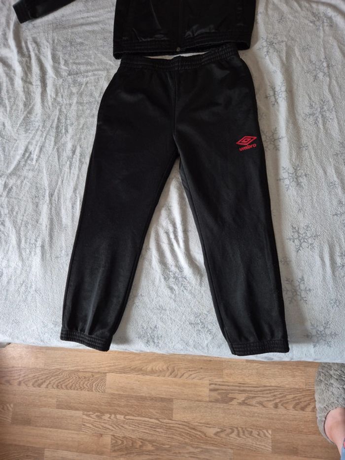 Ensemble umbro 114cm=6 ans - photo numéro 2