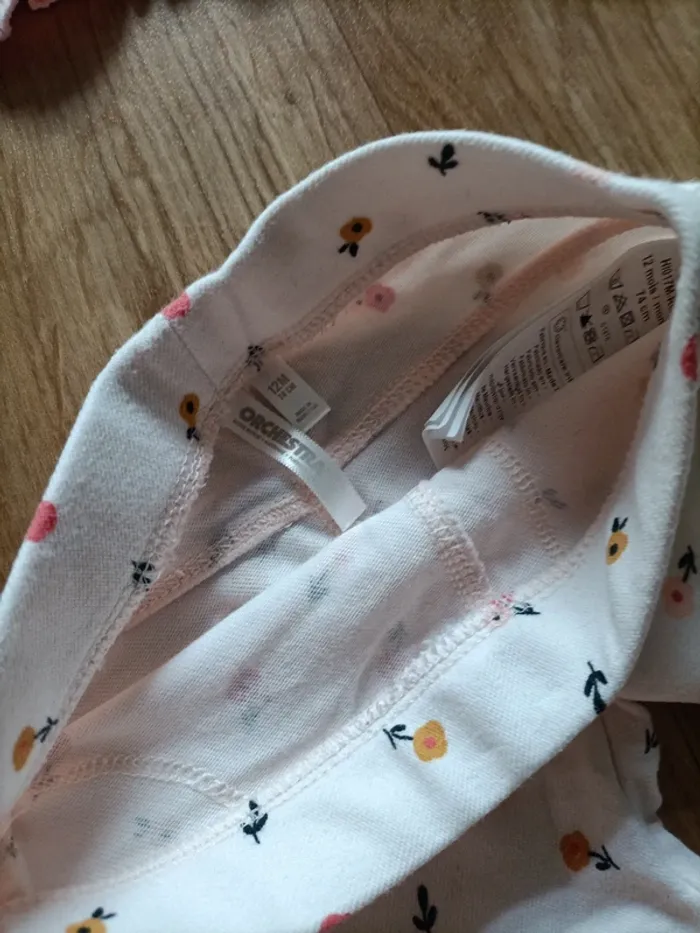 Ensemble t-shirt manches courtes et deux legging 12 mois - photo numéro 7