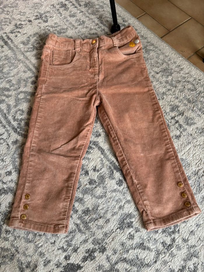 Pantalon taille 23 mois