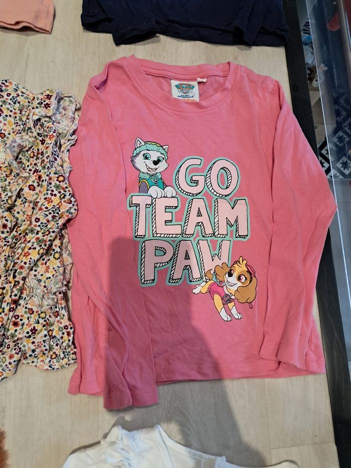 Lot de t shirts à manches longues 6ans fille neufs excellent état - photo numéro 4