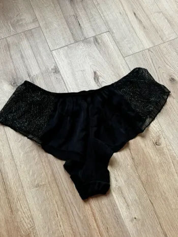 Short pyjama