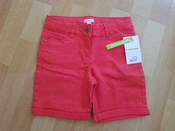 Bermuda vertbaudet neuf 8ans