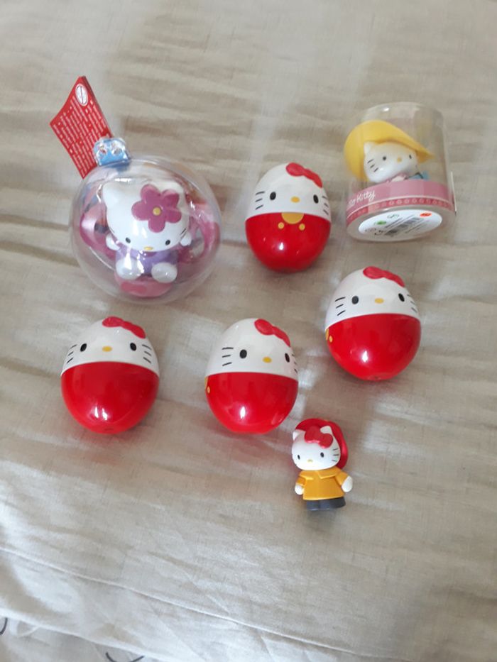 Lot de 7 figurines Hello Kitty