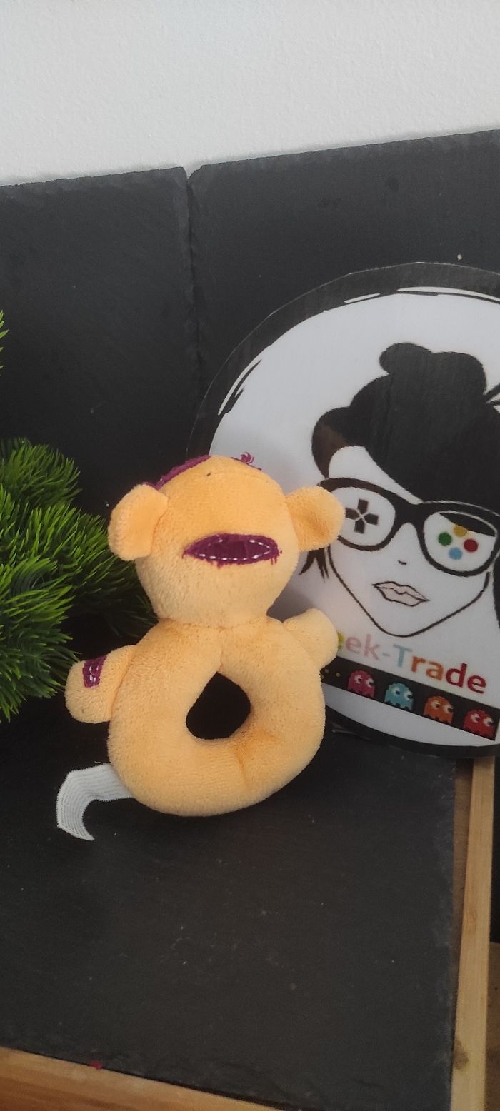 doudou hochet tigrou tigre orange bordeaux rose disney Winnie L'ourson The Pooh - photo numéro 2