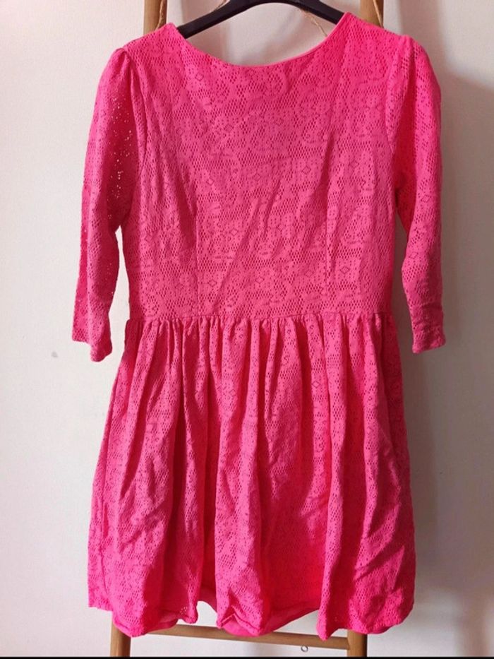 Robe dentelle rose
