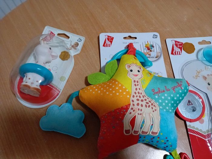 Lot Sophie la girafe 🦒 - photo numéro 2