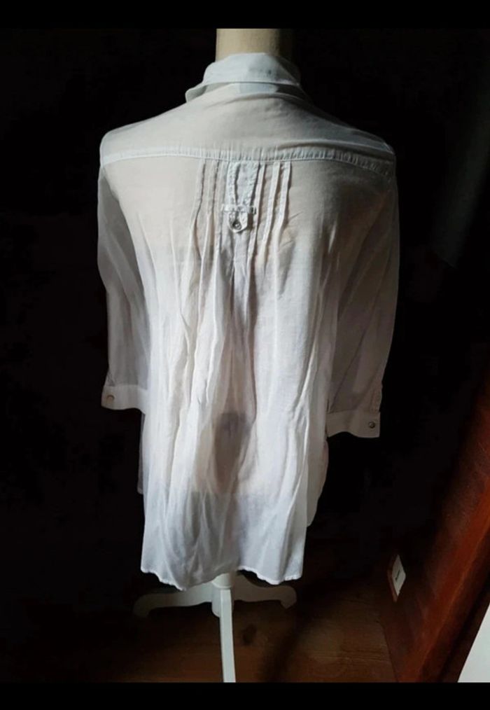 Longue chemise blanche - photo numéro 2